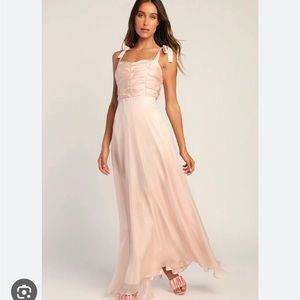 Lulu’s Organza Tie-Strap Maxi Dress in Blush ✨💕